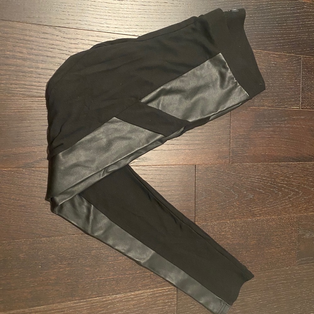 Leather leggings